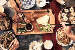 Người Trung Hoa xem đũa như biểu tượng cho sự cân bằng âm – dương