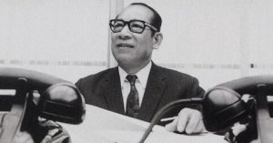 Momofuku Ando được biết đến là "cha đẻ của mì ăn liền"