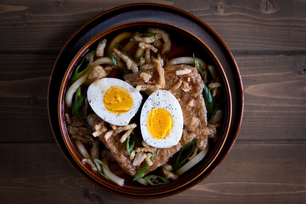 Ngày nay, mì udon được biến tấu theo nhiều phong cách khác nhau - Ảnh: megiswell