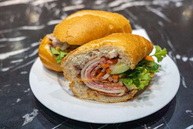 Năm 2014, bánh mì kẹp thịt của Việt Nam đã vinh dự lọt vào top 20 món ăn đường phố ngon nhất thế giới